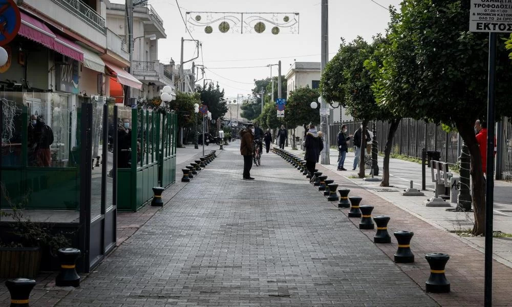 Γεωργιάδης: "Πιθανό το ενδεχόμενο να ανοίξει το λιανεμπόριο σε ζώνες"